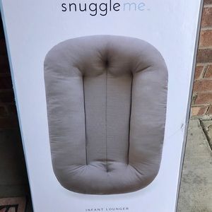 Snuggle Me organic infant lounger